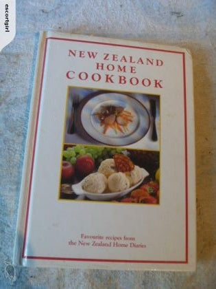 New Zealand Home Cookbook - Favourite Recipes From New Zealand Home Diaries by Harris, Diana and Renee Lang