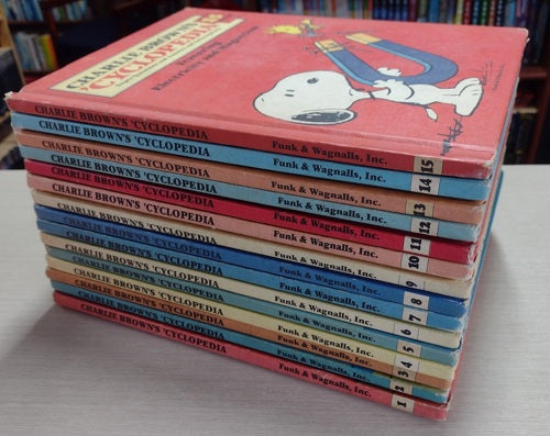 Charlie Brown's 'Cyclopedia: Super Questions And Answers And Amazing Facts - Set of 15 by Charles M. Schulz