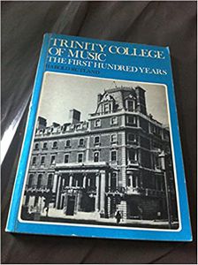 Trinity College of Music,: The first hundred years by Harolf Rutland